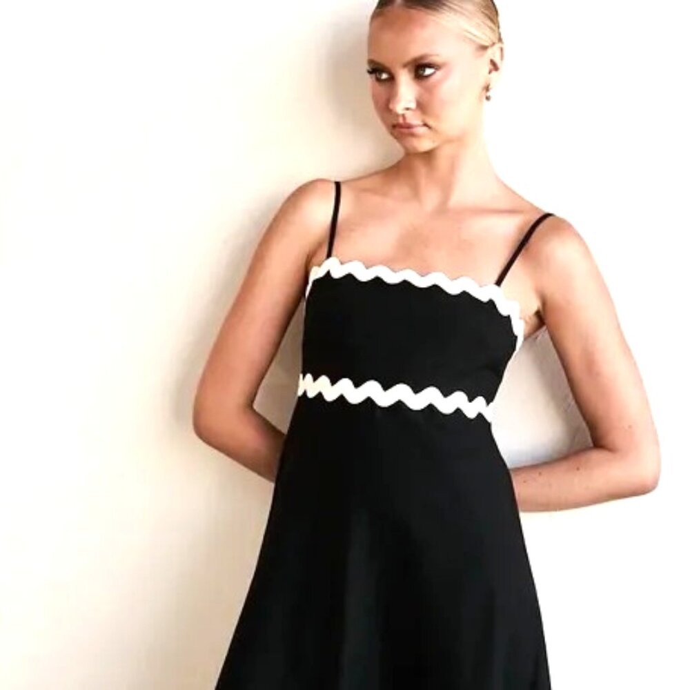 BLACK & WHITE MAXI DRESS TRIMMED IN WHITE RICK RACK SQUARE TOP HIGH WAIST STRAPS